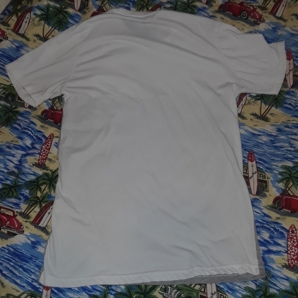 PULL & Bear t shirt size Medium - Picture 3 of 3